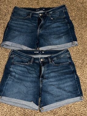 Old Navy Women's Blue Denim Cuffed Shorts - Pair